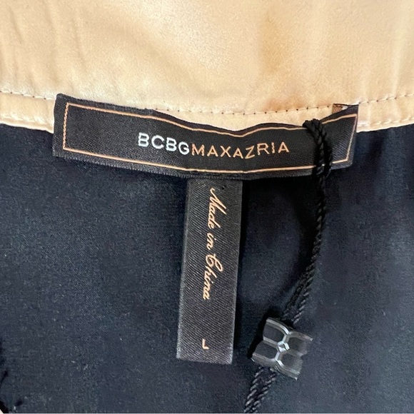 BCBGMaxAzria Black Ivory Lace Short Sleeve Top Women's Blouse Large NEW - Picture 3 of 5